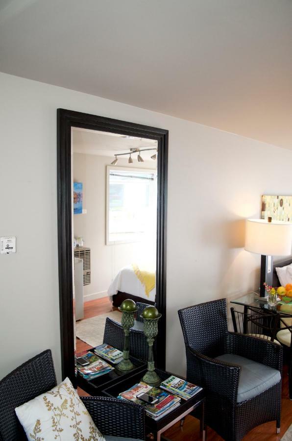A Float Home B&B In Fisherman'S Wharf Victoria Eksteriør bilde